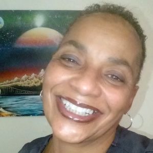 Meet your Posher, Roslyn